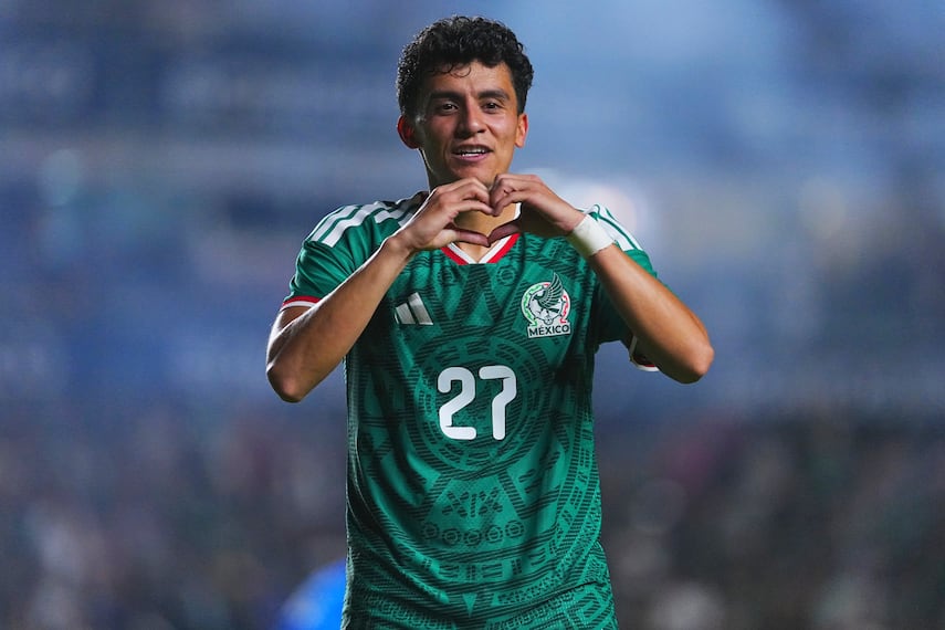 Richard Ledezma festejo su gol durante el partido de preparación entre México e Islandia. Foto: Imago7