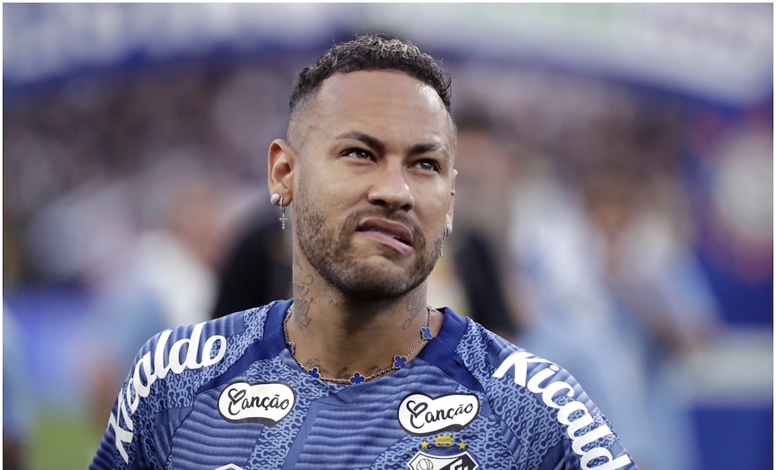 Neymar con el Santos de Brasil Foto: EFE
