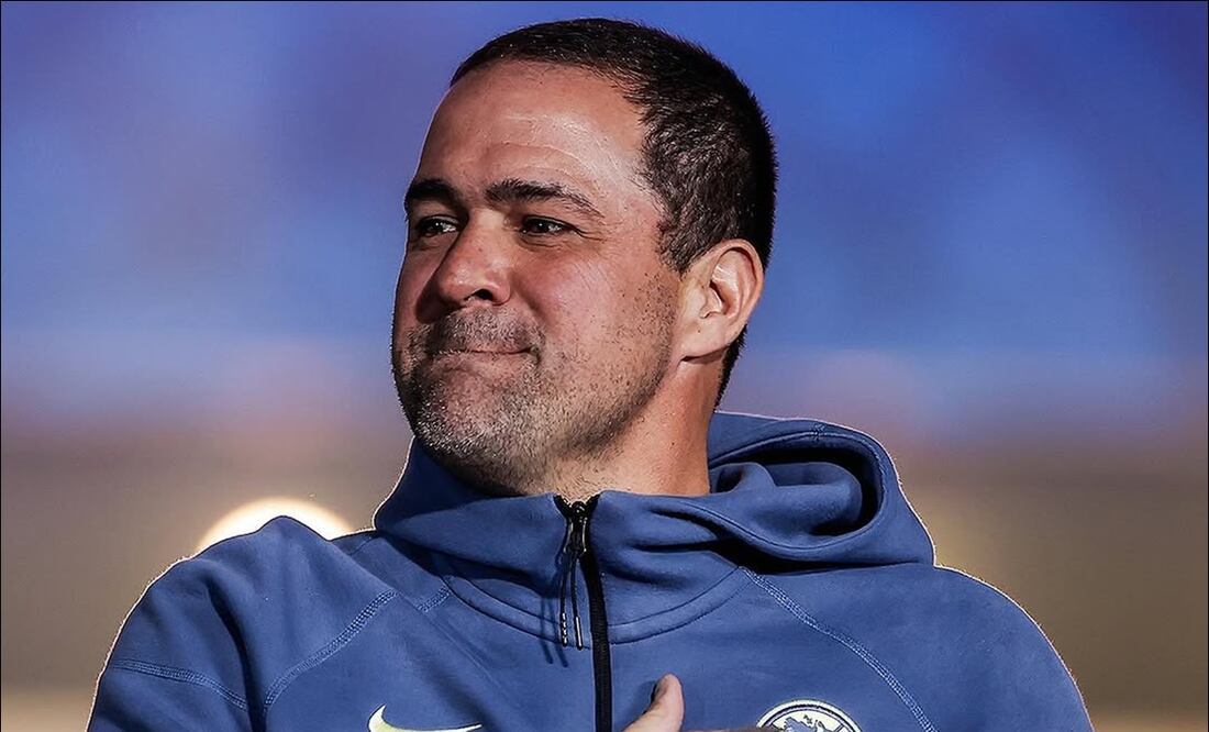 André Jardine, durante su discurso en el festejo del América por el Tricampeonato. FOTO: @clubamerica