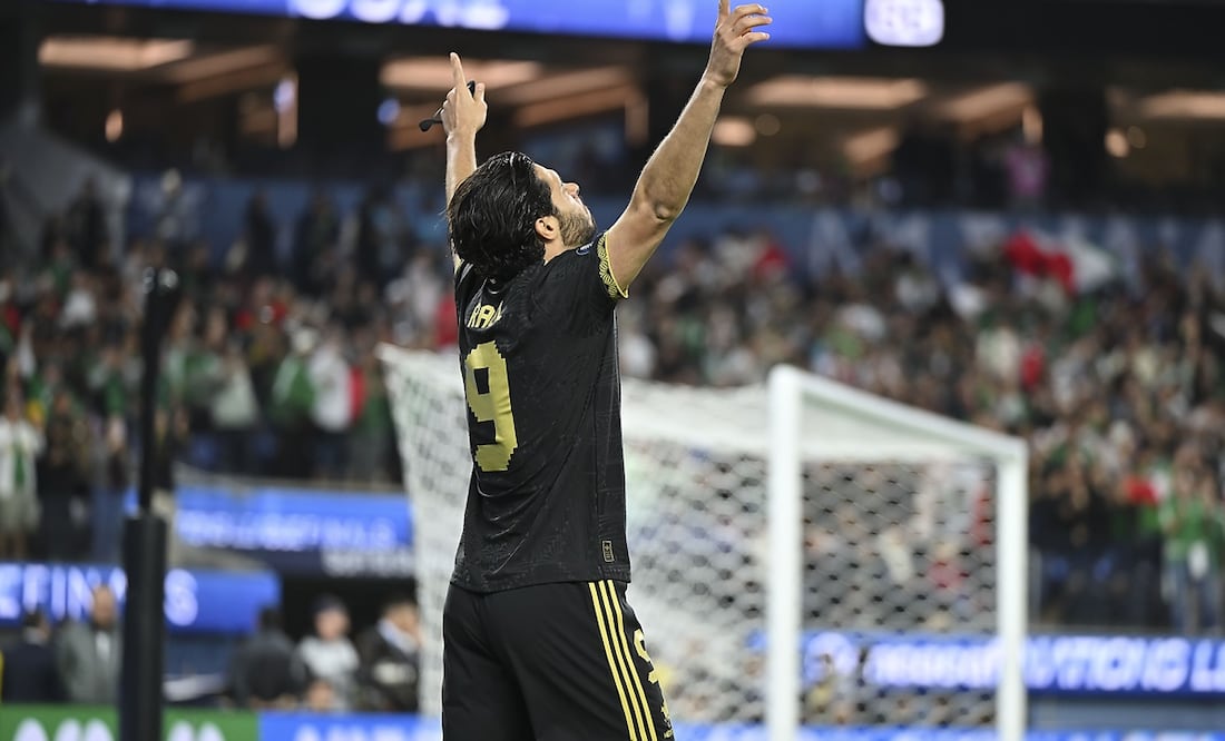 Raúl Jiménez en festejo de gol, durante el partido entre México y Canadá en la Liga de Naciones de la Concacaf - Foto: Imago7
