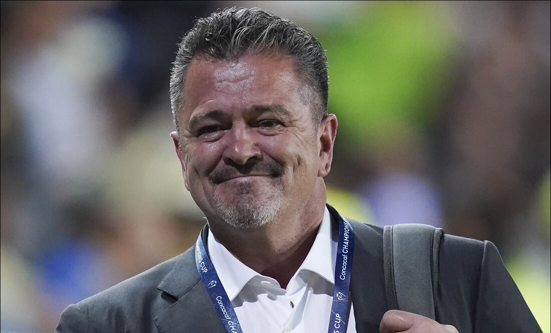 Carlos Hermosillo reveló detalles de por qué no fue al Mundial de Francia 1998. FOTO: Imago7