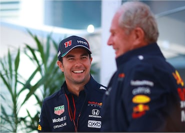 Si Checo Perez "ya superó la presión de Verstappen"; Helmut Marko lo apoya en Cadillac