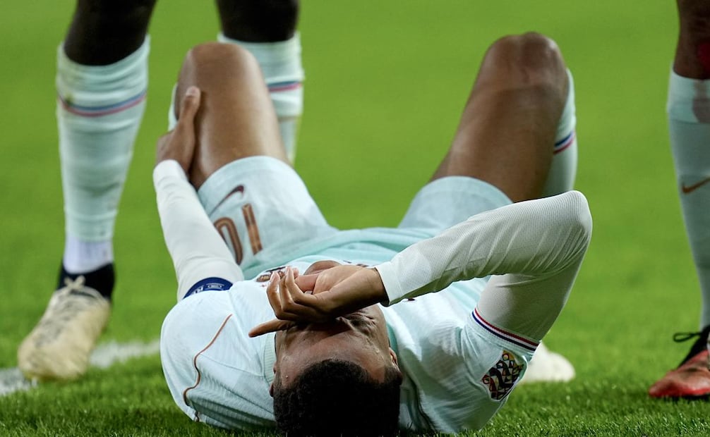 La selección de Francia anunció la gravedad de la lesión de Mbappé / Foto: EFE