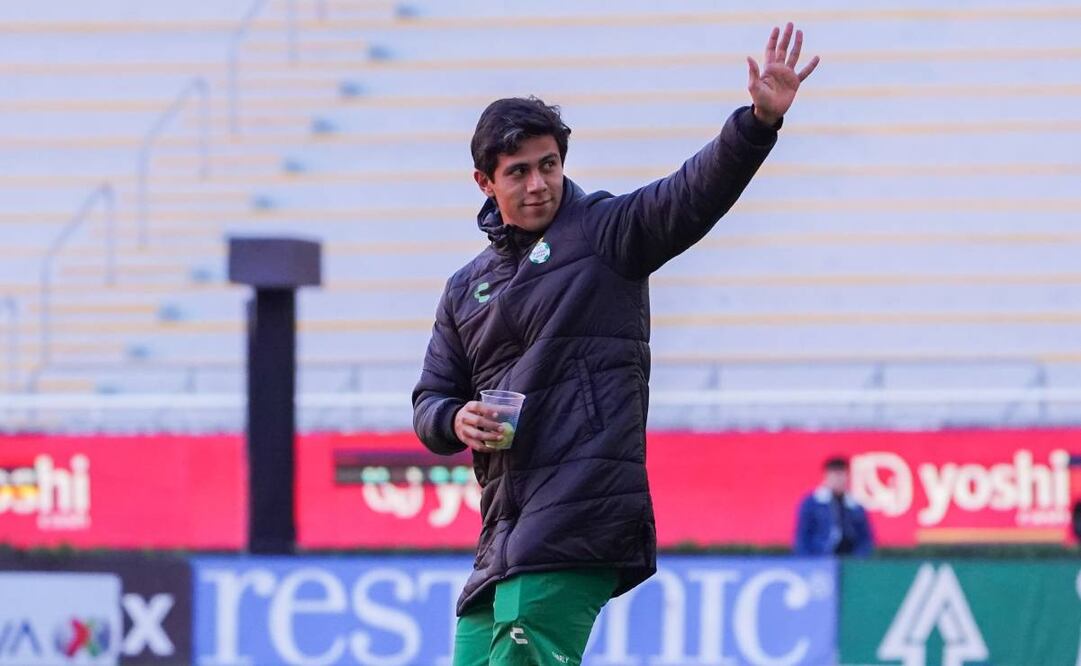 En su estancia en Santos, Macías solo consiguió anotar dos goles. Foto: Imago7.