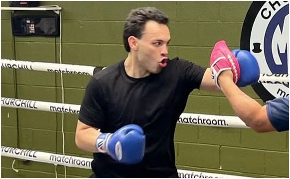 Julio César Chávez Jr. en entrenamiento - Foto: @jcchavezjr