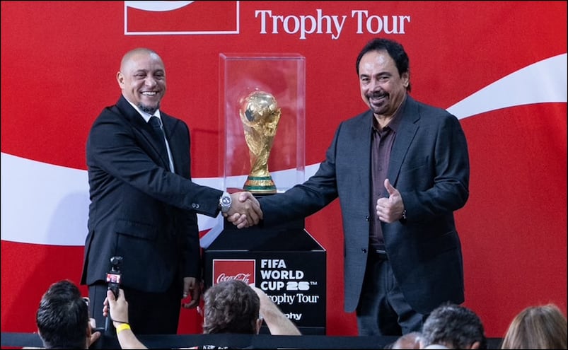 La Ciudad de México recibe el trofeo de la Copa del Mundo a días del inicio del torneo