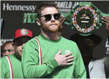Canelo Álvarez es captado con sus mejores prendas en la boda de su hermano ¿Aún no se prepara para Crawford?