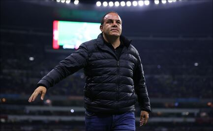 Cachan a Cuauhtémoc Blanco jugando pádel durante sesión de diputados: "Hasta acá se escuchan los raquetazos"