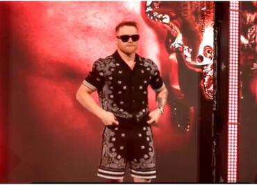 ¿Cuánto cuesta el outfit de Canelo Álvarez para su pelea vs William Scull?