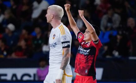 Marco Reus le pidió su playera a Gilberto Mora después del partido Xolos vs LA Galaxy