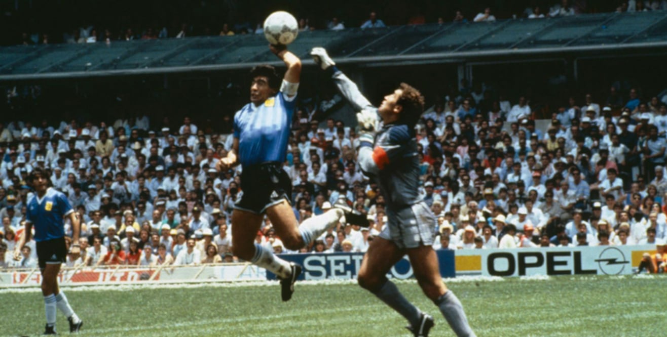 El balón con el que Maradona marcó la 'Mano de Dios' será subastado / Foto: Especiales