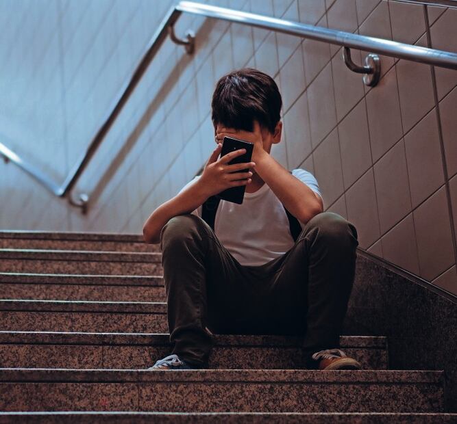 Estos son los acrónimos sexuales y de acoso que usan los jóvenes