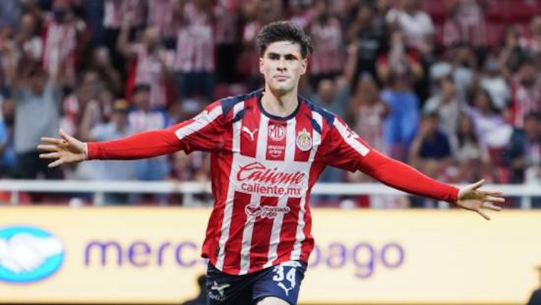 Armando González suma siete goles con Chivas en el Apertura 2025. Foto: Imago7