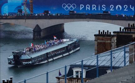 Aficionados franceses se rinde en aplausos dirigidos a los atletas de la delegación mexicana