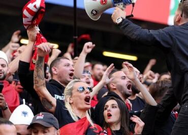 UEFA impone multa a Albania por conducta inapropiada de sus aficionados durante juego contra Croacia
