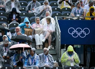 La lluvia se hace presente a unos minutos de iniciar la ceremonia de inauguración de París 2024