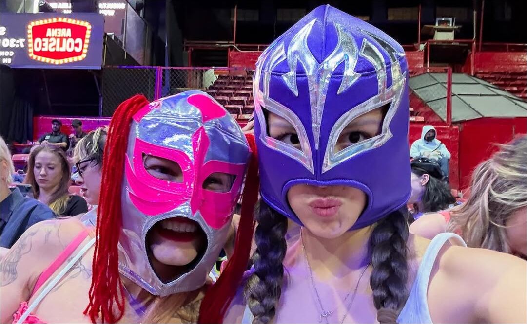 Olivia Rodrigo fue a las luchas en la Arena México FOTO: @oliviarodrigo