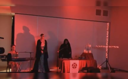 #EpicFail Noticiero transmite por “error” ritual satánico en TV