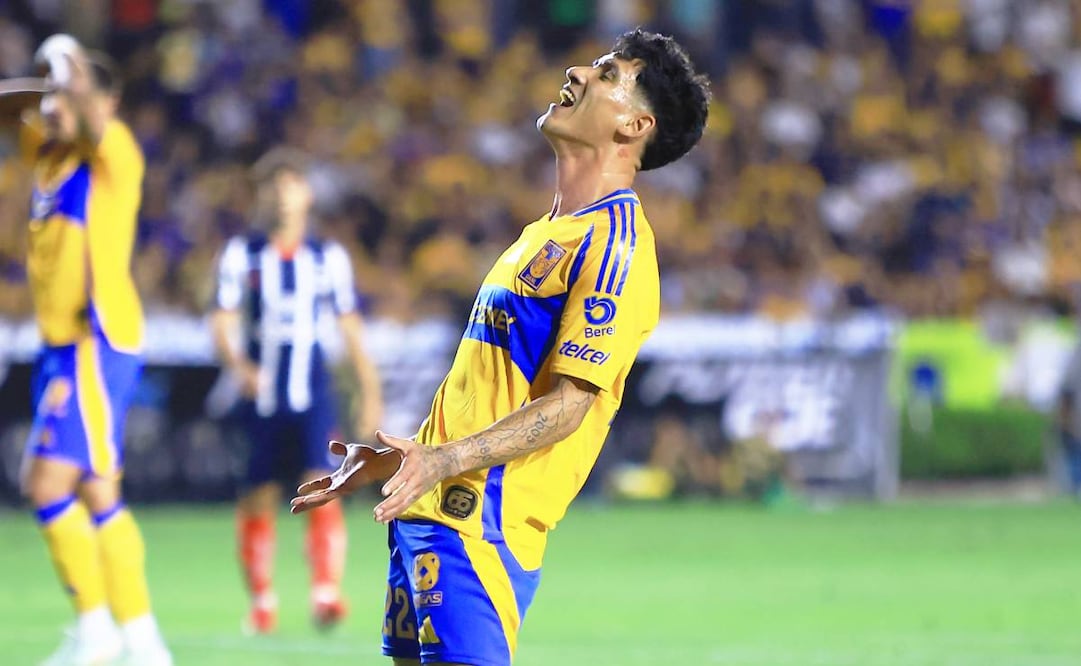 Uriel Antuna recibió infinidad de críticas de la afición de Tigres por el mal partido que dio contra Cruz Azul. Foto: Imago7