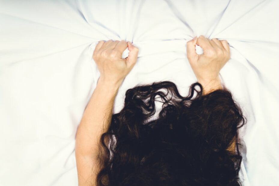 10 posiciones sexuales para tener una Navidad muy cálida 