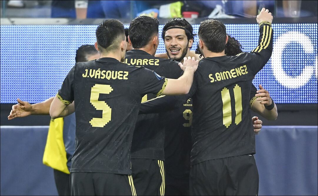 Raúl Jiménez celebra el tanto anotado ante Panamá en la Final de la Concacaf Nations League. FOTO: Imago7