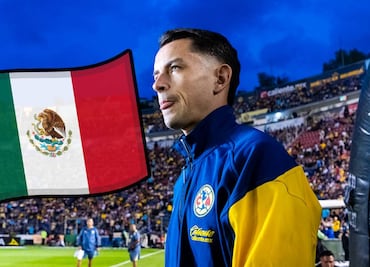 Álvaro Fidalgo cantó el Himno Nacional y lo piden para la Selección Mexicana