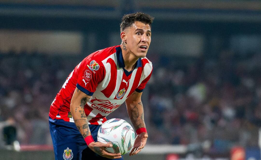 Chicote Calderón acabó su etapa su etapa con las Chivas y debe buscar nuevo equipo. Foto: Imago7