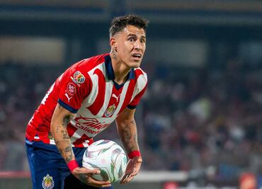 Chicote Calderón no renovará y Chivas ya lo despidió; tiene que buscar equipo