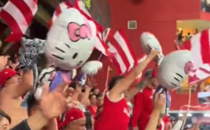 Pumas recibe troleo de parte de los aficionados del Toluca en el Nemesio Diez