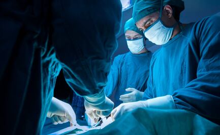 Mujer muere tras cirugía estética; tenía 30 perforaciones en sus órganos