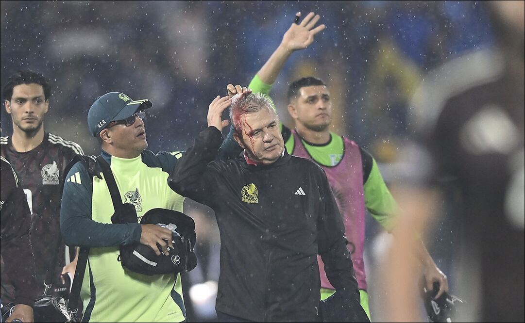 Javier Aguirre se sinceró tras la agresión que sufrió en la caída de la Selección Mexicana contra Honduras / FOTO: Imago7