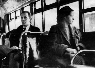 Rosa Parks, la mujer de color que se cansó de ceder ante los blancos