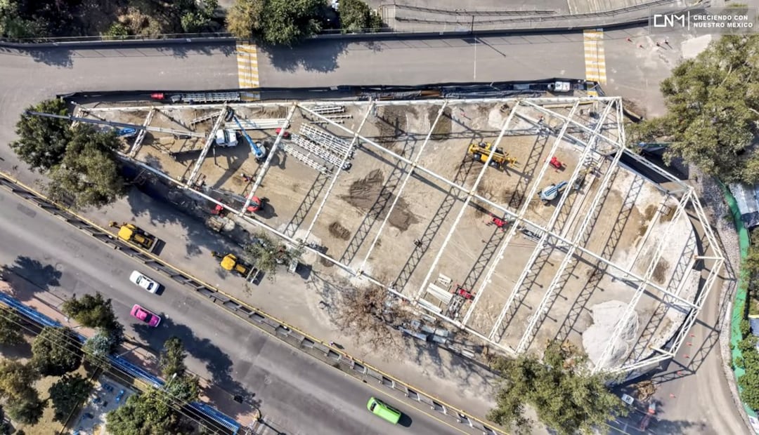 En el estacionamiento ser está construyendo un área que podría ser usada para algún Hospitality. FOTO: @MXESTADIOS