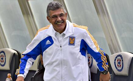 Tuca Ferretti reconoció que en Toluca le tendieron la cama y tuvo que renunciar