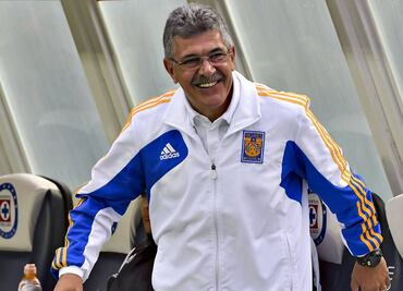 Tuca Ferretti reconoció que en Toluca le tendieron la cama y tuvo que renunciar