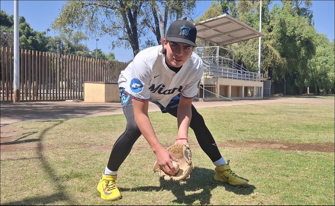 Juan Franco Alva busca poner en alto el nombre de México tras firmar como prospecto de los Marlins. FOTO: Agustín Elías | EL UNIVERSAL