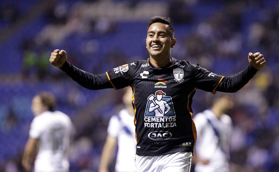 El Chiquito Sánchez festeja el gol que sentenció la victoria ante los poblanos. Foto: Imago7