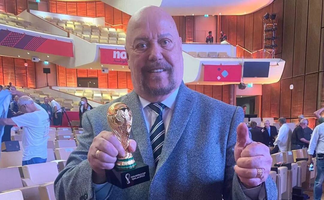 Perro Bermúdez volverá a narra un partido con Televisa luego de un año. Foto: Especial