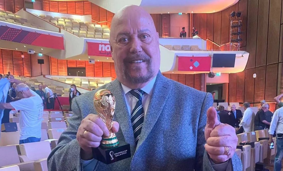 Perro Bermúdez volverá a narra un partido con Televisa luego de un año. Foto: Especial