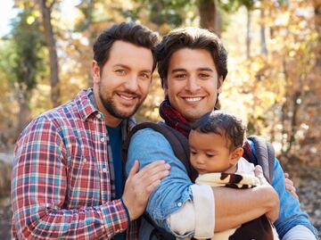 La lista de países donde las parejas homosexuales SÍ pueden adoptar