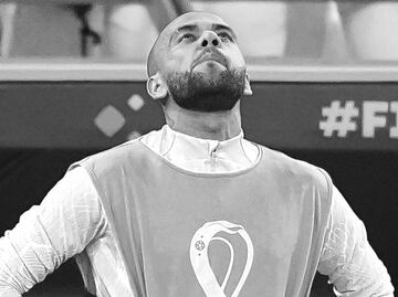 ¿Dani Alves se quitó la vida? Reporte aseguró que el exjugador habría muerto en una prisión de Barcelona