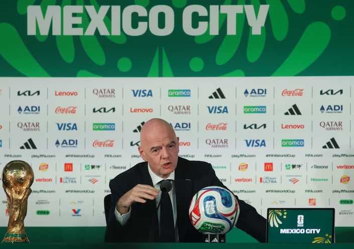 FIFA prohíbe preguntar y contestar en español en las ruedas de prensa después de los partidos del Mundial