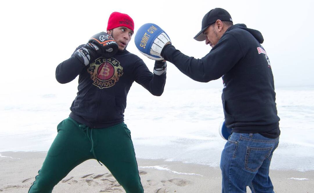 David Benavidez se entrena para estar listo en su próxima contienda. Foto:  @Benavidez300