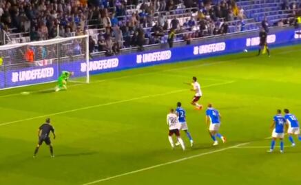 Raúl Jiménez acabó con su sequía de goles al anotar de penalti en la victoria del Fulham