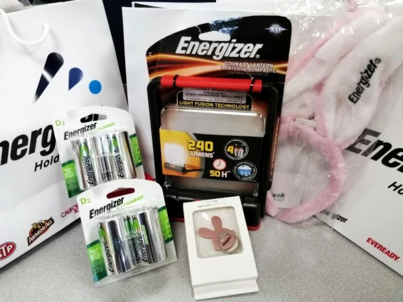 Pilas hechas con material reciclado para ayudar al medio ambiente