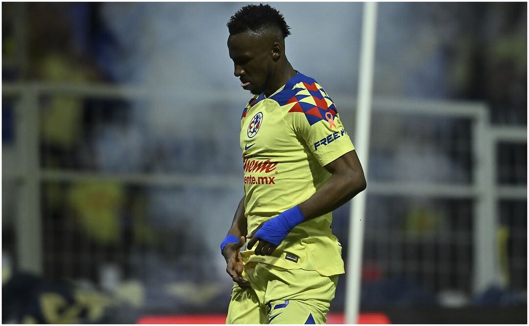 Julián Quiñones tras anotarle al León en Liguilla - Imago7