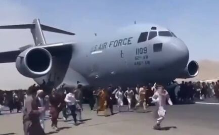 Hallan restos humanos en avión de EU que partió de Kabul con afganos