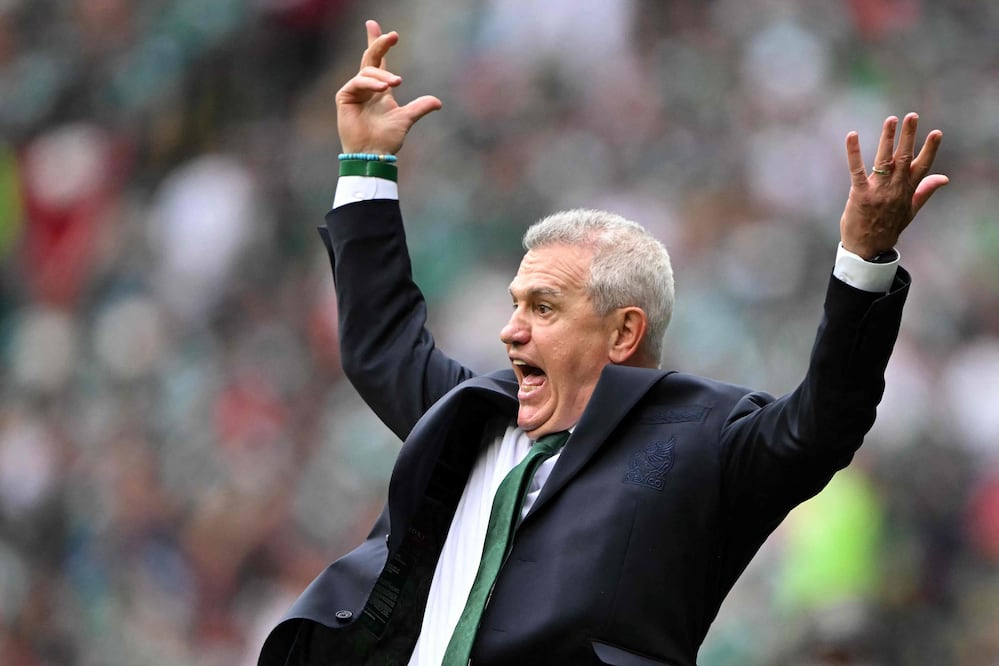 Javier Aguirre con la Selección Mexicana, durante el partido inaugural del Mundial de 2026 ante Sudáfrica - Foto:AFP