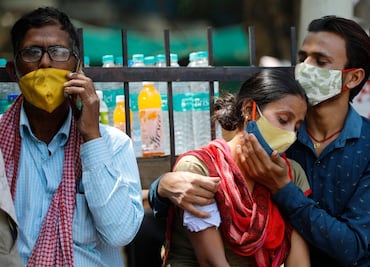 10 trágicas fotos de la India tras superar los 300 mil casos diarios de Covid