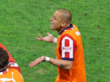 Chicharito Hernández rompe el silencio tras la eliminación del Guadalajara